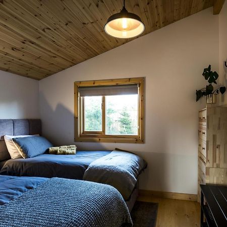 Fern Lodge - 2 Bedroom Log Cabin - Saint Florence - Tenby Exterior foto